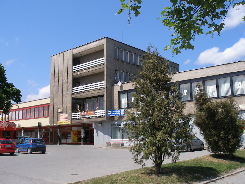 Reštaurácia Lipa budova
